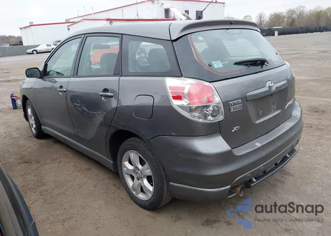 2006 Toyota Matrix Xr z USA, uszkodzony, nr VIN 2T1KR30E76C571883